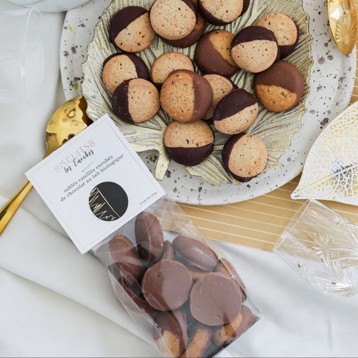 Sablés Vanille enrobés de chocolat au lait 39% Bio